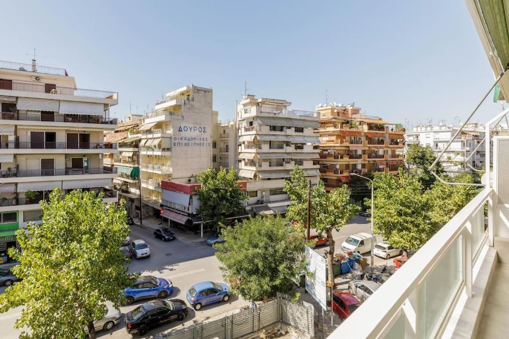 Apartment Thess1home Delfon *
